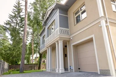 Izīrē māju, Vidus prospekts iela 60, Jūrmala, Lielupe / 7 950 € 2