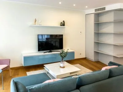 Apartment For Rent, Citadeles street 6, Rīga, Labais krasts, Centrs / 2 000 € 2