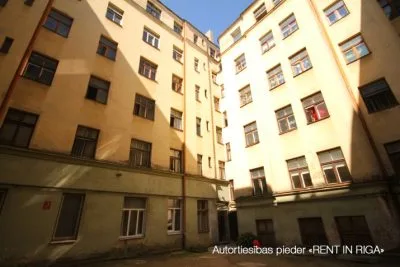 Izīrē dzīvokli, Stabu iela 46/48, Rīga, Labais krasts, Centrs / 450 € 14