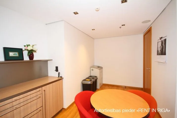 Office For Rent, Republikas laukums street 2a, Rīga, Labais krasts, Centrs / 12 240 € 13