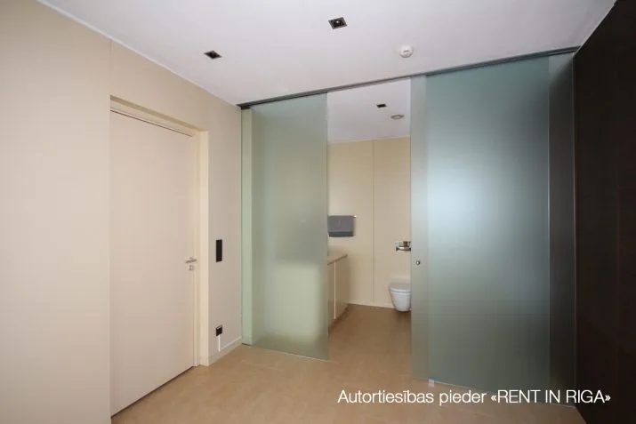 Office For Rent, Republikas laukums street 2a, Rīga, Labais krasts, Centrs / 12 240 € 11
