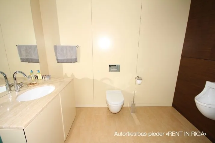 Office For Rent, Republikas laukums street 2a, Rīga, Labais krasts, Centrs / 12 240 € 9