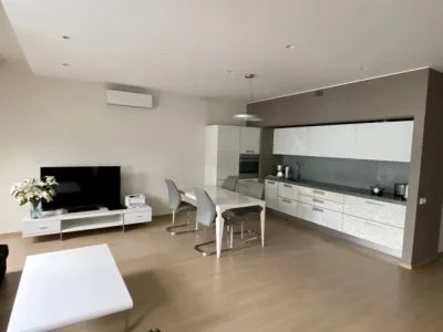 Izīrē dzīvokli, Jeruzalemes iela 10, Rīga, Labais krasts, Centrs / 1 600 € 1