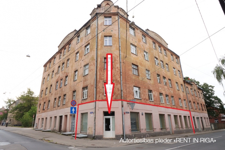 Daugavpils iela 10/12 2