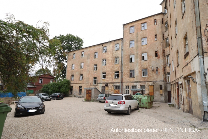 Daugavpils iela 10/12 7