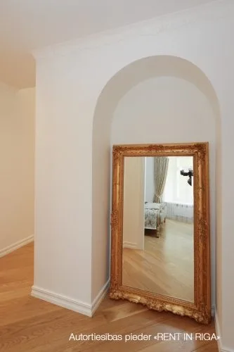 Izīrē dzīvokli, Pulkveža Brieža iela 11, Rīga, Labais krasts, Centrs / 1 200 € 8