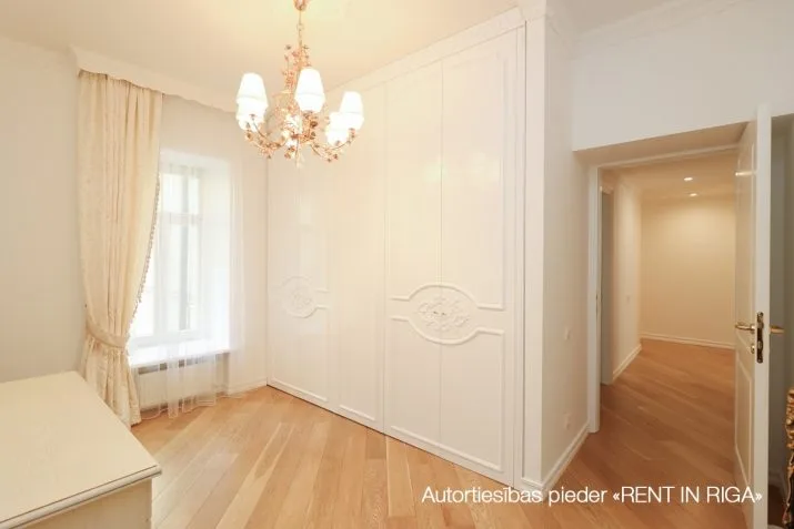 Pārdod dzīvokli, Pulkveža Brieža iela 11, Rīga, Labais krasts, Centrs / 280 000 € 9