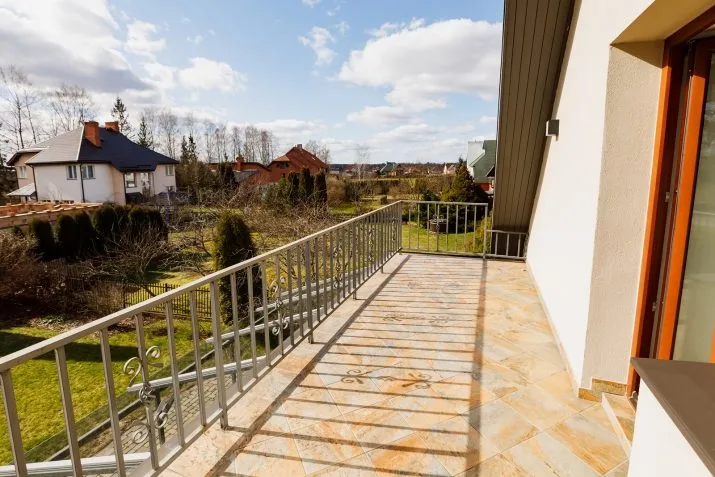 Pārdod māju, Tālivalža iela 1, Valmiera / 370 000 € 25