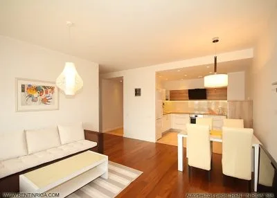 Pārdod dzīvokli, Jāņa Daliņa iela 8, Rīga, Labais krasts, Centrs / 225 000 € 2