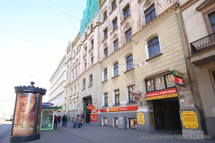 Merķeļa iela 8 7