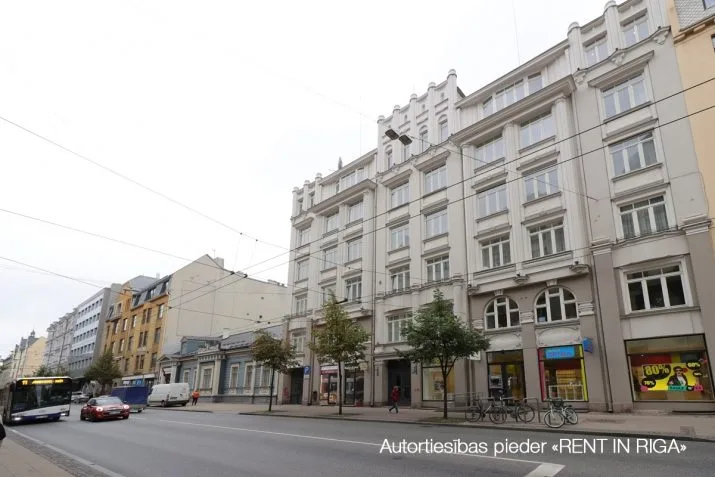 Pārdod dzīvokli, Krišjāņa Valdemāra iela 37, Rīga, Labais krasts, Centrs / 295 000 € 20