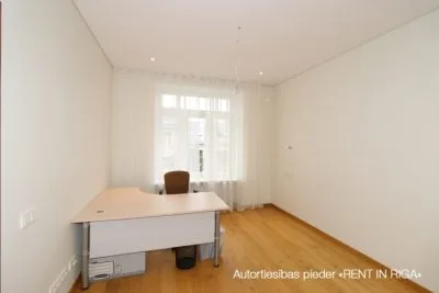 Pārdod dzīvokli, Krišjāņa Valdemāra iela 37, Rīga, Labais krasts, Centrs / 295 000 € 4