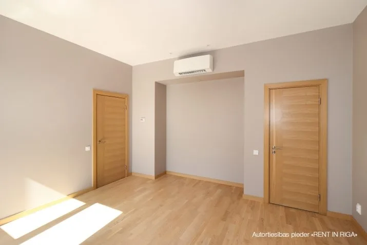 Mežaparka prospekts iela 1 7