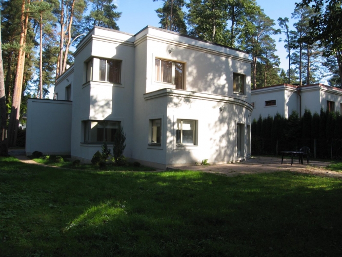 Image 1 of 25