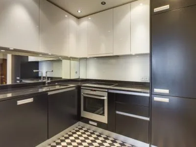Pārdod dzīvokli, Grēcinieku iela 22, Rīga, Labais krasts, Vecrīga / 550 000 € 4