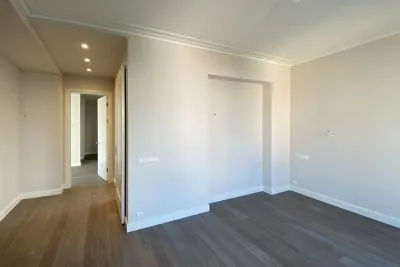Pārdod dzīvokli, Mednieku iela 5, Rīga, Centrs / 416300 € 8