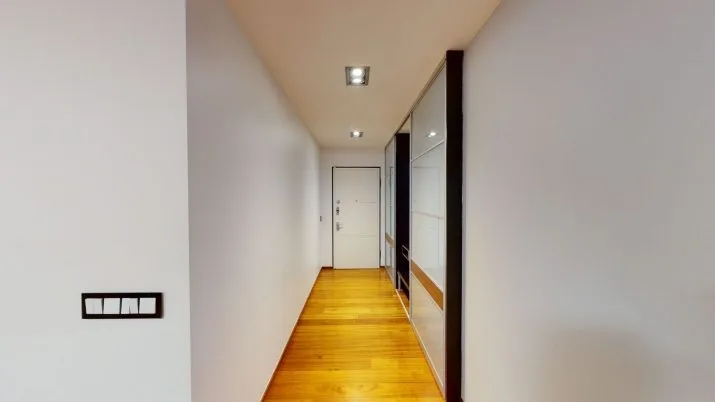 Pārdod dzīvokli, Kuģu iela 26, Rīga, Kreisais krasts, Pārdaugava (tuvā) / 360 000 € 10