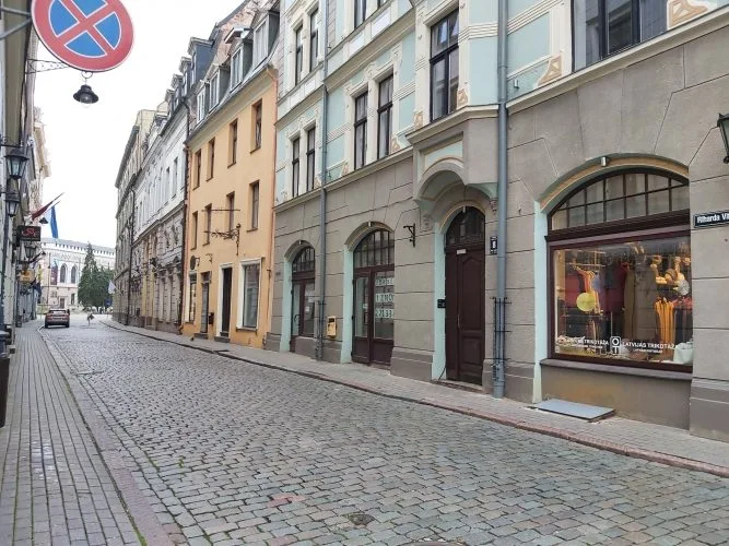 commercial premises For Rent, Riharda Vāgnera street 8, Rīga, Labais krasts, Vecrīga / 900 € 9