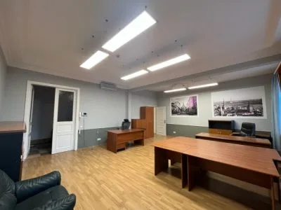 Izīrē biroju, Lāčplēša iela 17, Rīga, Labais krasts, Centrs / 1 150 € 8