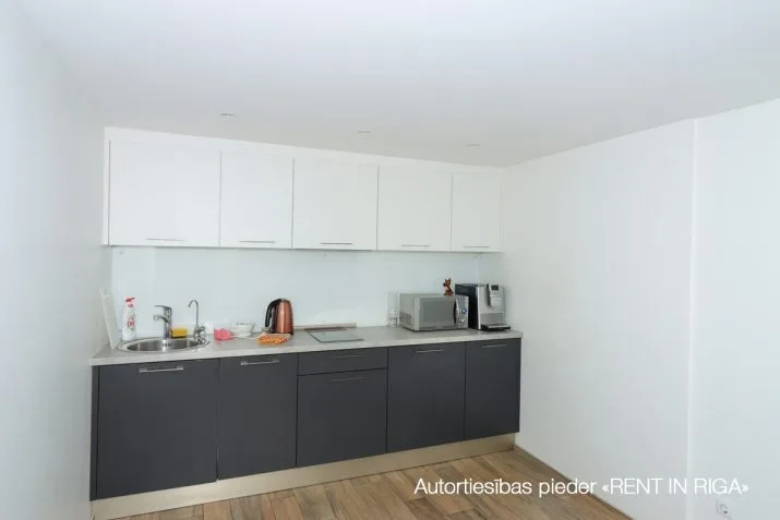 Office For Rent, Dārzaugļu street 1, Rīga, Labais krasts, Centrs / 666 € 7