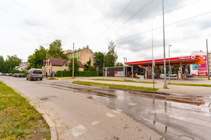Dārzaugļu iela 1 9
