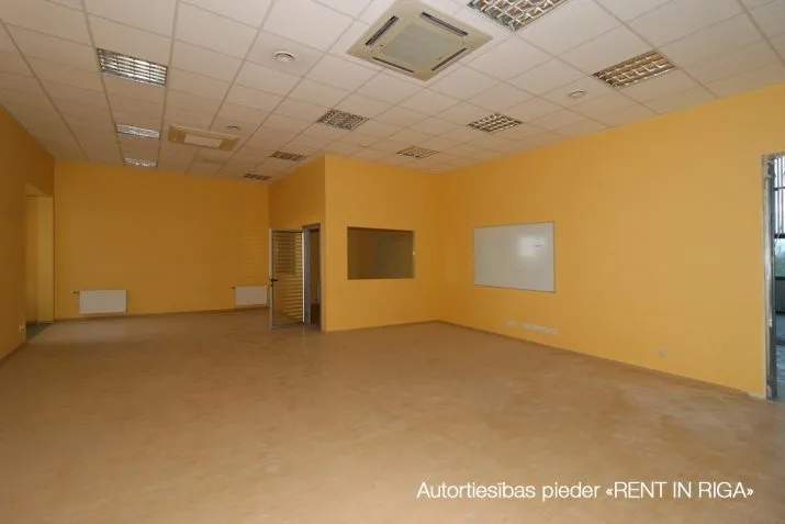 Izīrē biroju, Biroju iela 10, Rīga, Kreisais krasts, Šampēteris / 2 484 € 3