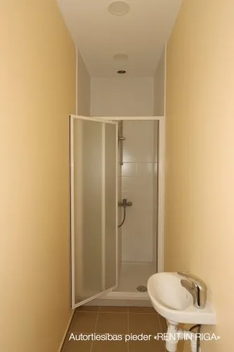 Аренда коммерческой недвижимости, Matīsa улица 25, Rīga, Labais krasts, Centrs / 720 € 5