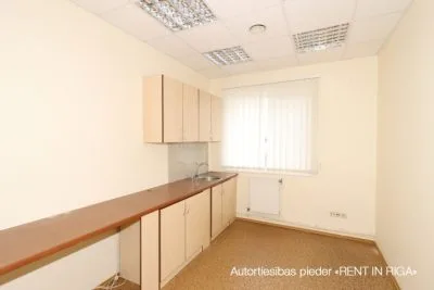 Izīrē tirdzniecības telpas, Artilērijas iela 40, Rīga, Labais krasts, Centrs / 881 € 10