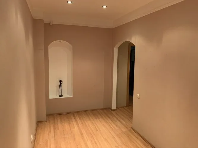 Pārdod biroju, Stabu iela 41, Rīga, Labais krasts, Centrs / 215 000 € 7