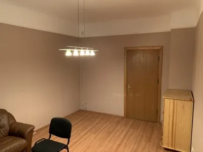 Pārdod biroju, Stabu iela 41, Rīga, Labais krasts, Centrs / 215 000 € 2