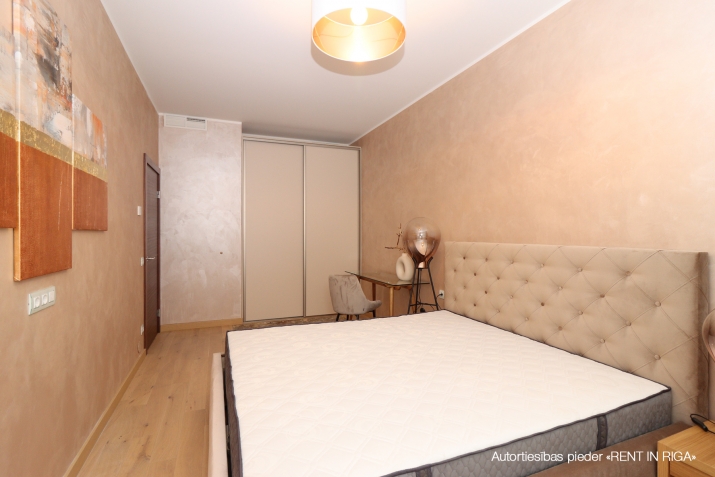 Izīrē dzīvokli, Strēlnieku iela 7, Rīga, Labais krasts, Centrs / 1 000 € 8