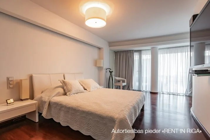 Pārdod dzīvokli, Republikas laukums iela 3, Rīga, Labais krasts, Centrs / 1 700 000 € 18