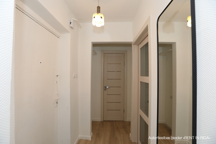 Izīrē dzīvokli, Lokomotīves iela 22, Rīga, Labais krasts, Ķengarags / 300 € 3