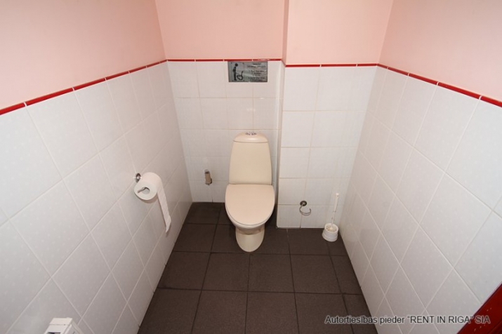 Izīrē biroju, Straupes iela 3, Rīga, Labais krasts, Pļavnieki / 396 € 8