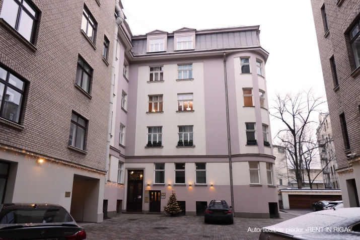 Attēls 1 no 21