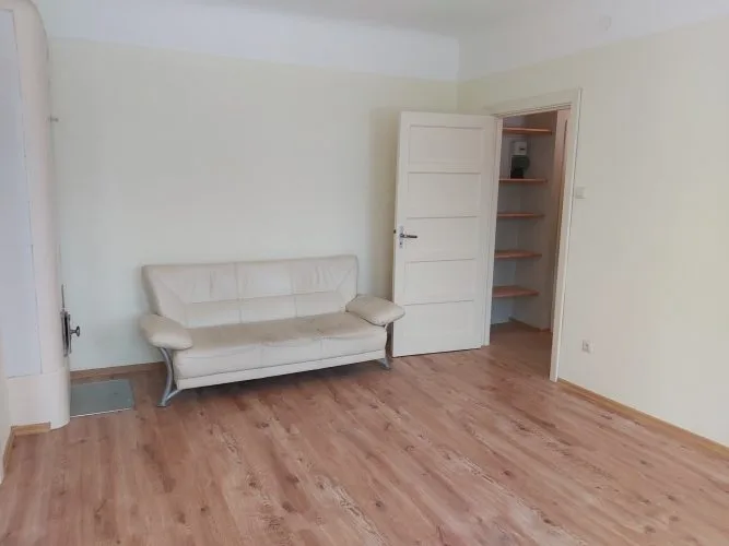 Zemitāna laukums 2 2