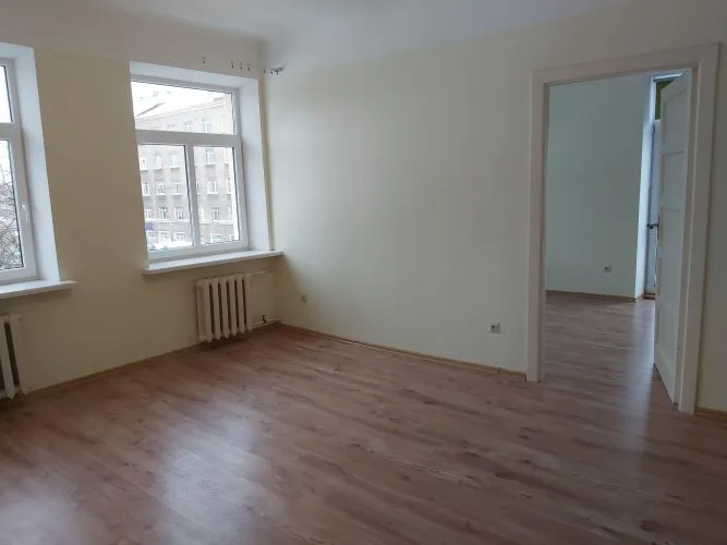 Zemitāna laukums 2 4