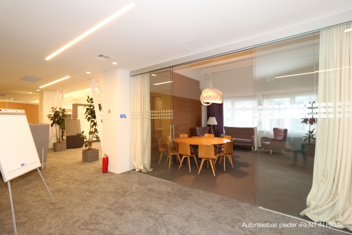 Pērses iela 8 1