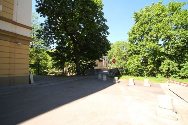 Vingrotāju iela 1 7