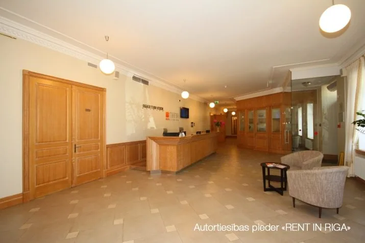 Izīrē biroju, Vingrotāju iela 1, Rīga, Labais krasts, Centrs / 4 350 € 11
