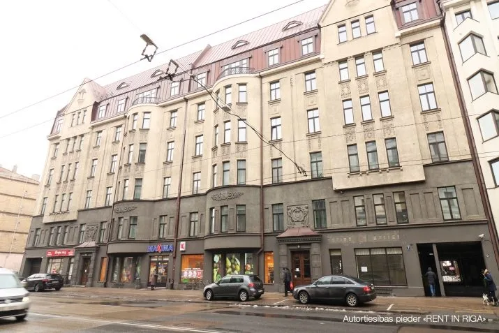 Apartment For Rent, Pulkveža Brieža street 7, Rīga, Labais krasts, Centrs / 1 000 € 19