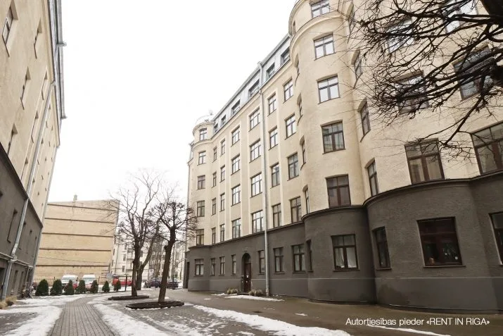 Apartment For Rent, Pulkveža Brieža street 7, Rīga, Labais krasts, Centrs / 1 000 € 20
