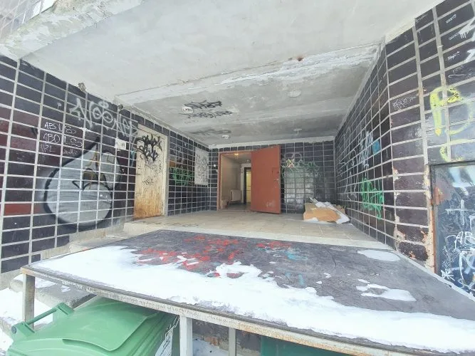 commercial premises For Sale, Bieziņa iela 1, Rīga, Kreisais krasts, Zolitūde / 500 000 € 32