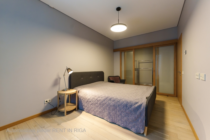 Izīrē dzīvokli, Dzirnavu iela 83, Rīga, Labais krasts, Centrs / 950 € 10