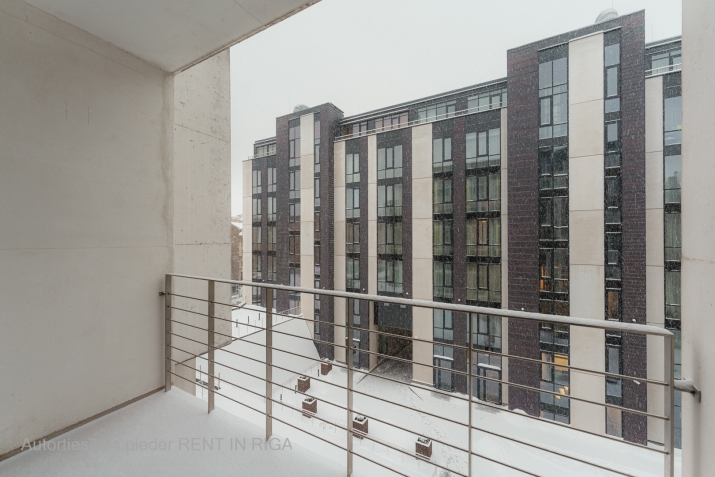 Izīrē dzīvokli, Dzirnavu iela 83, Rīga, Labais krasts, Centrs / 950 € 18