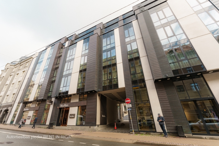Izīrē dzīvokli, Dzirnavu iela 83, Rīga, Labais krasts, Centrs / 950 € 23