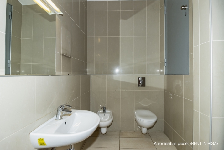 Pārdod biroju, Valdemāra iela 100, Rīga, Labais krasts, Centrs / 298 000 € 20