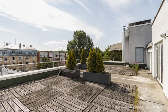 Pārdod biroju, Valdemāra iela 100, Rīga, Labais krasts, Centrs / 298 000 € 18