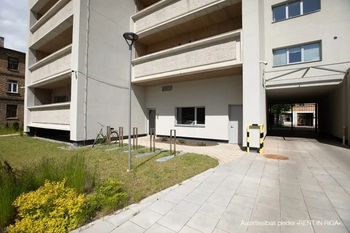 commercial premises For Rent, Stabu street 100, Rīga, Labais krasts, Centrs / 1 415 € 15
