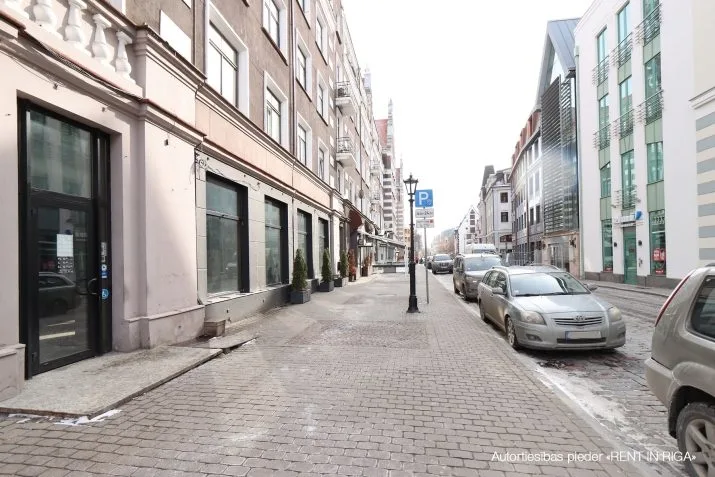 commercial premises For Rent, Kaļķu street 2, Rīga, Labais krasts, Centrs / 7 825 € 3